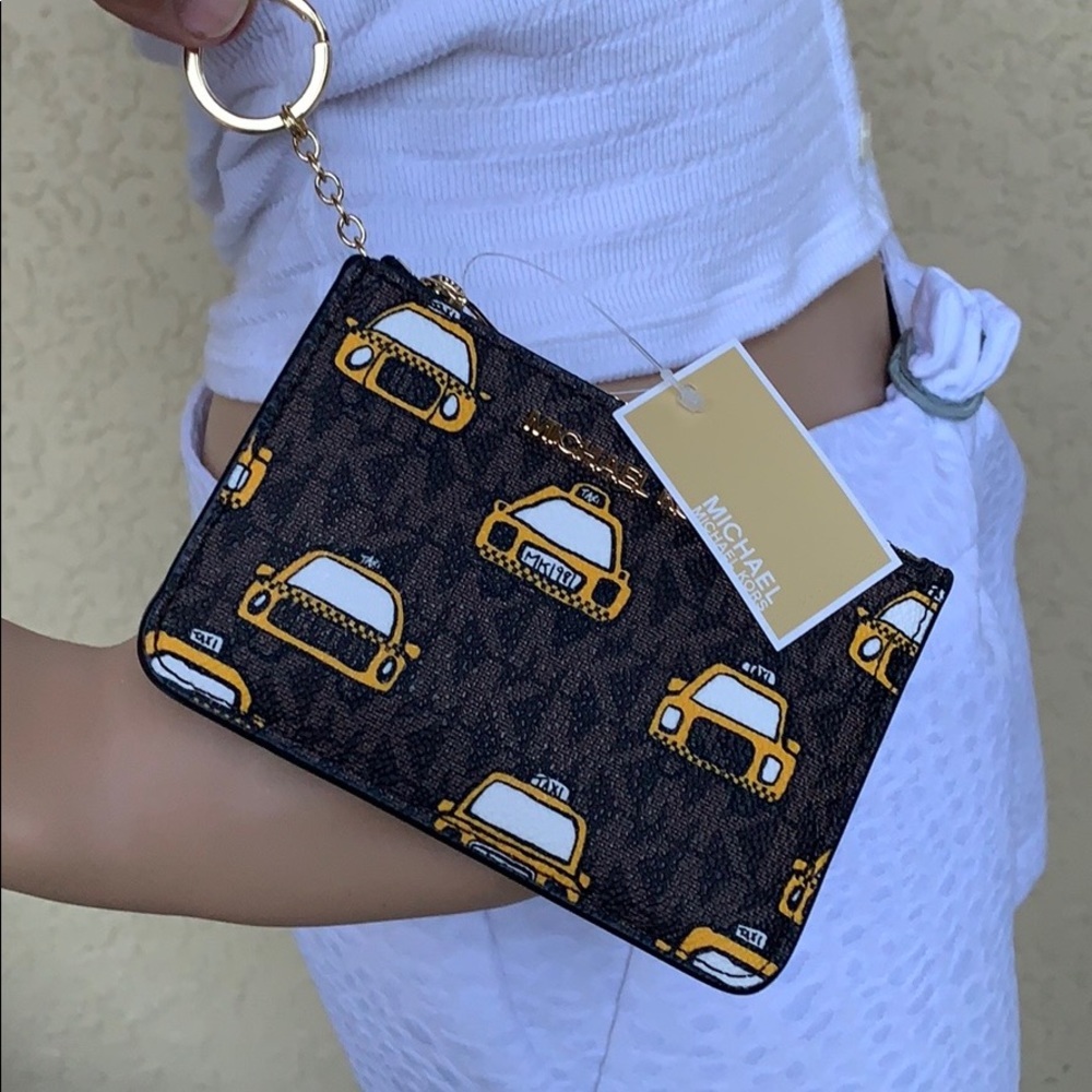 NEW YORK CITY Jet Set Travel Sm TZ Coinpouch - Picture 10 of 16
